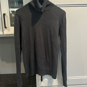 Turtle neck sweater